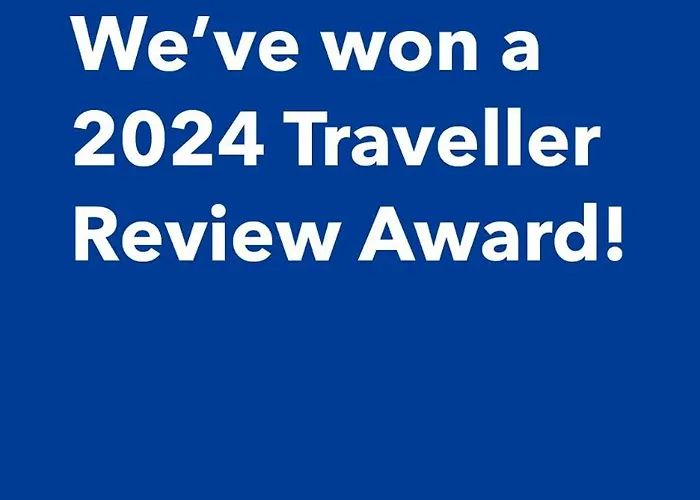 La Puerta Del Sol Адехе